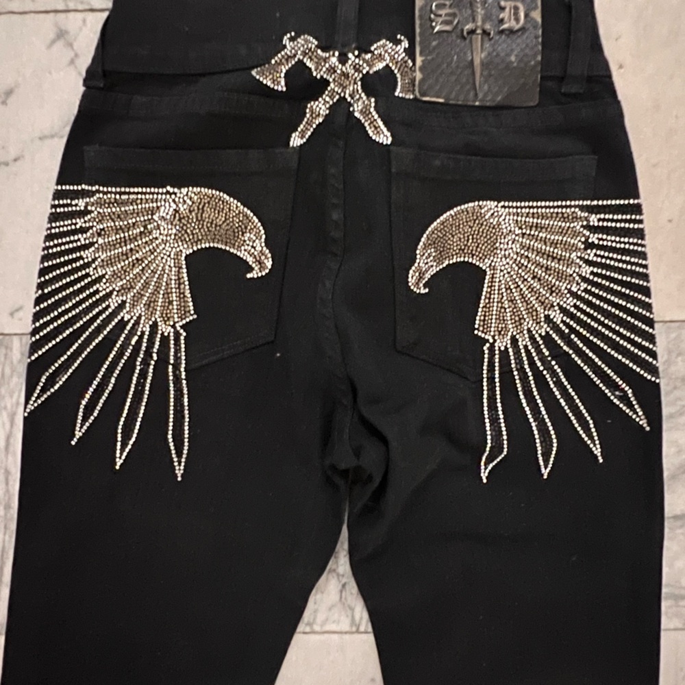 Chic Silver dagger Black Women's Jeans with Swarovski Accent Stitching